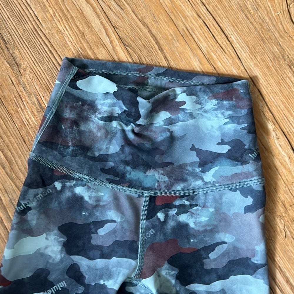 Lululemon Wunder Train High-Rise Crop Leggings - Picture 5 of 6
